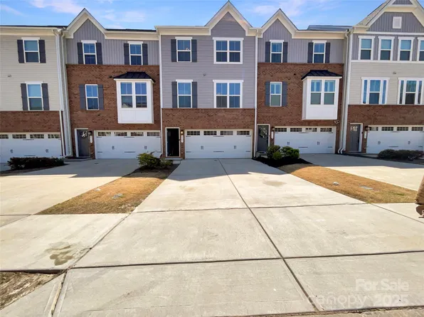 2557 Grantham Place Dr, Fort Mill, SC 29715