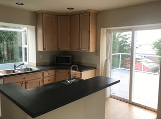 2125 8th Ave W APT 3, Seattle, WA 98119