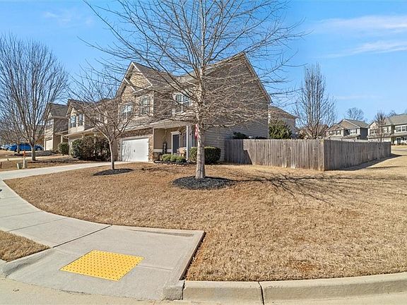 4th image of 329 Rippling Dr