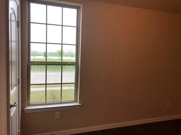 Another front room with lake view