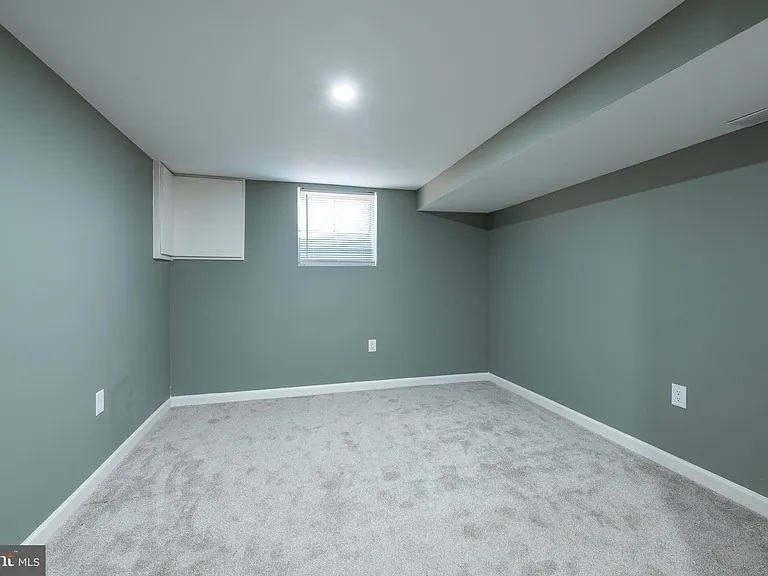 11419 Greenberry Rd — Photo 36