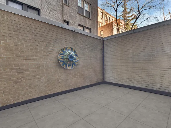 135 West 70th Street image 15 of 25