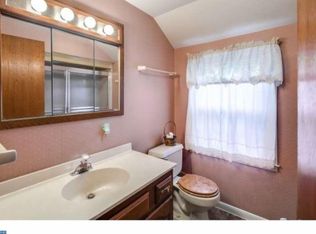 108 Warfield Rd, Cherry Hill, NJ 08034