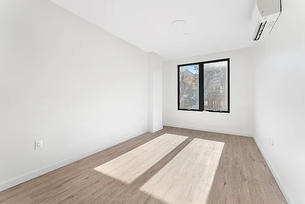 Rented by Compass | media 2