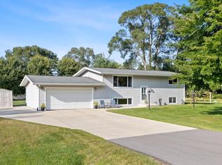 W5180 Cowgill Rd, Rio, WI 53960