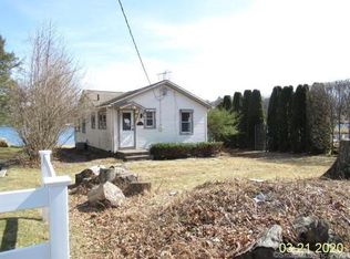 28 Cedar Point Rd, Wolcott, CT 06716