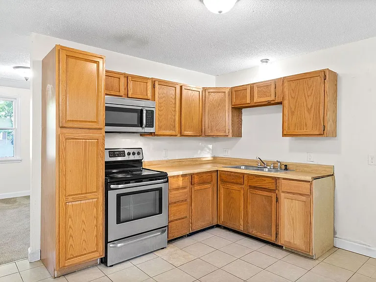1509 Nichols Dr — Photo 9