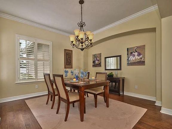 3rd image of 5908 Jefferson Park Dr