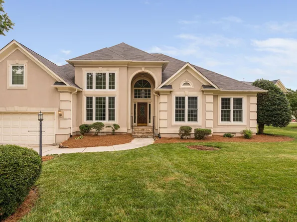 101 Deerwalk Ct, Cary, NC 27513