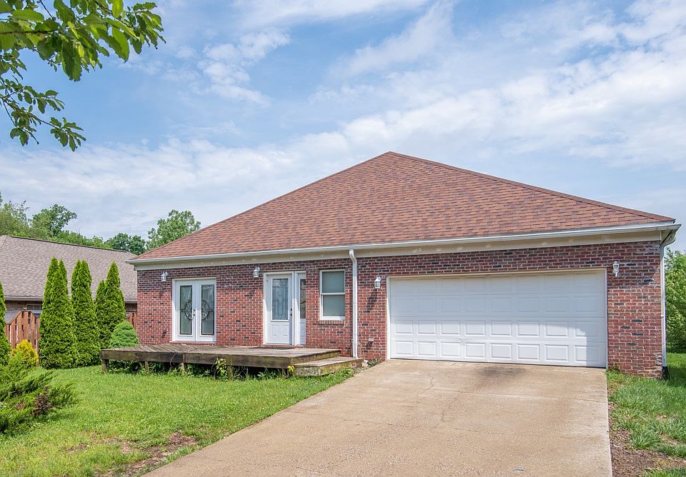 1st image of 3891 E Regents Cir