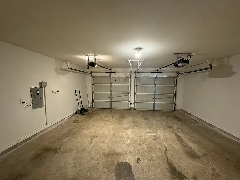 105 Fieldwood Ct — Photo 20