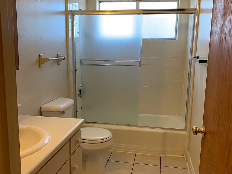 445 Acalanes Dr — Photo 3