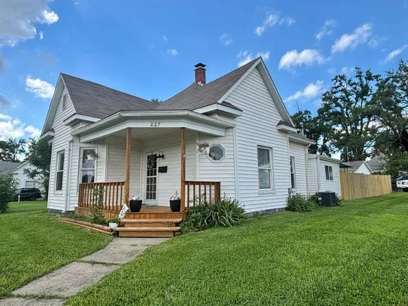 227 E California Ave, Marceline, MO 64658