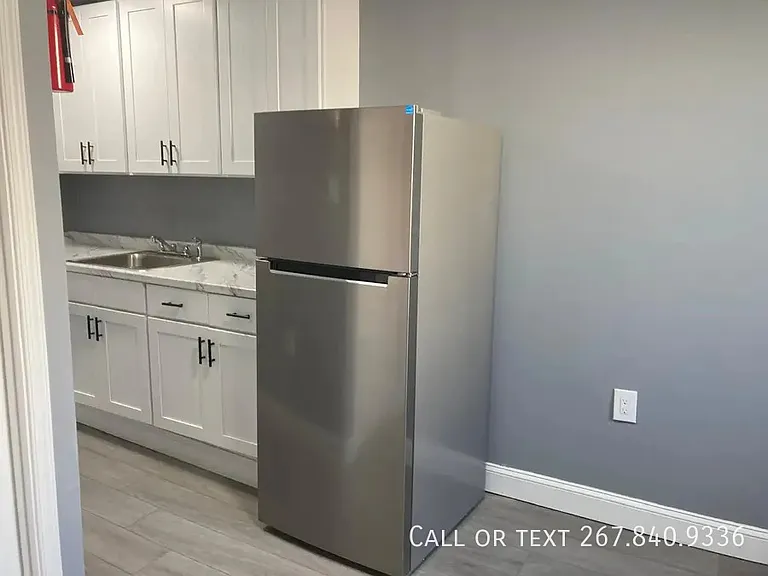 6401 Saybrook Ave #D — Photo 6