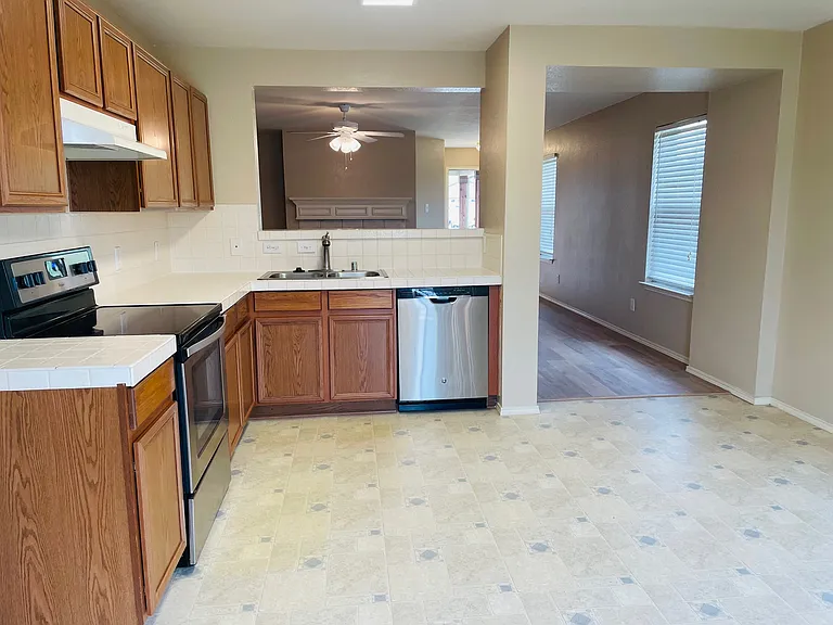 614 Rock Brook Dr — Photo 8