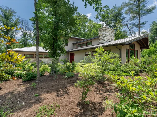 27 Hawberry Ct, Asheville, NC 28805