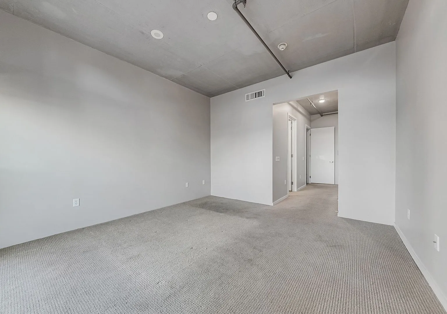Juhl 161-City Views from this Spacious 2bd/2ba Residence — Photo 4