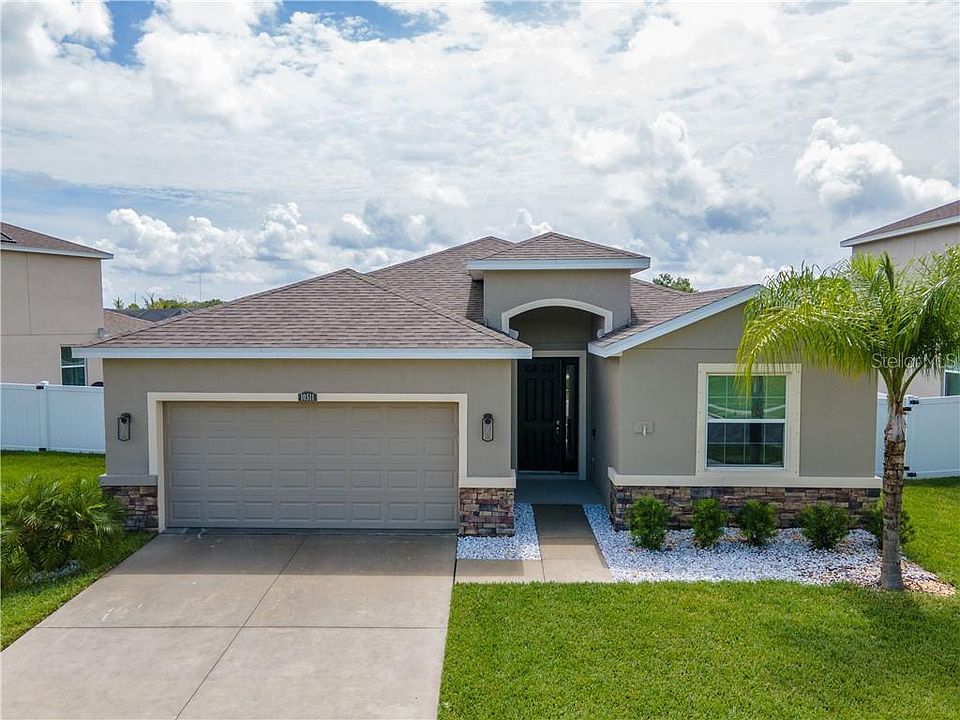 1st image of 10511 Scenic Hollow Dr