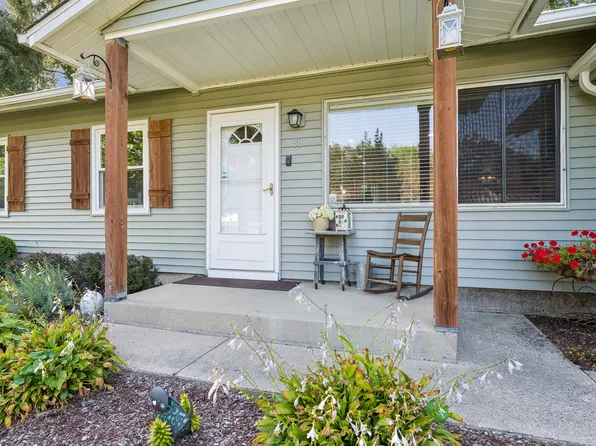 88 S Seebert St, Cary, IL 60013