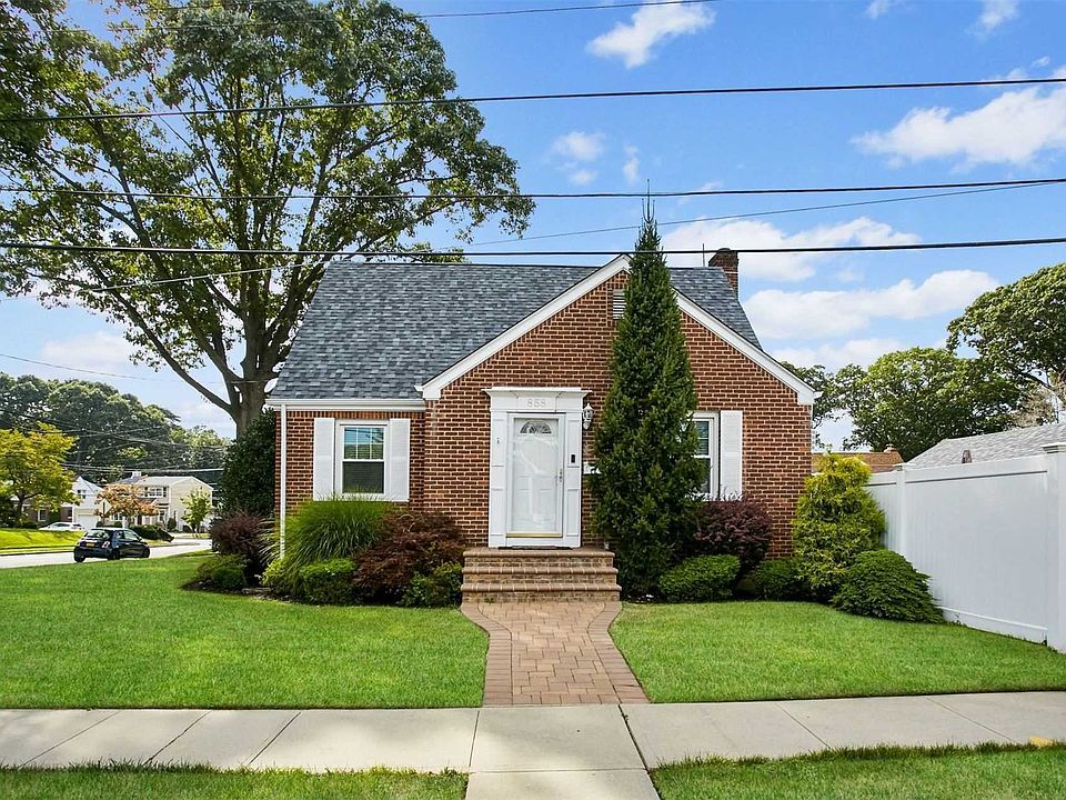 1st image of 858 Bradley St