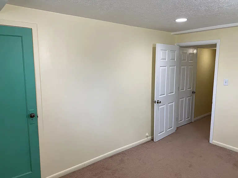 2250 Bryan Cir — Photo 36