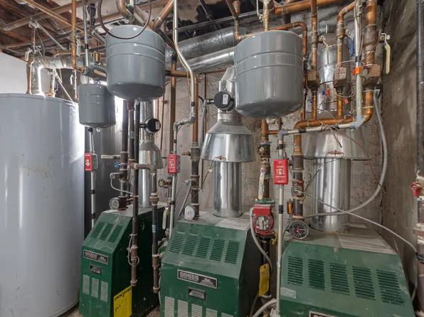 7073 Kennedy Boulevard image 46 of 49