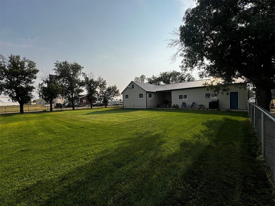 1st image of 713 3rd Ave