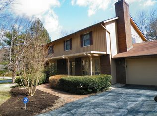 12115 Ridge Valley Dr, Owings Mills, MD 21117