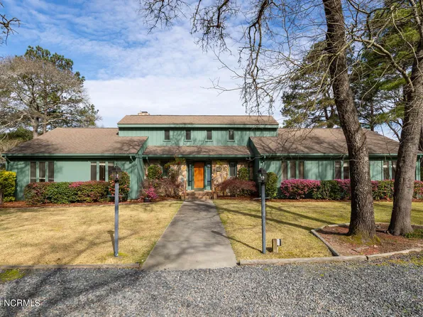 110 Cobblestone Court, West End, NC 27376