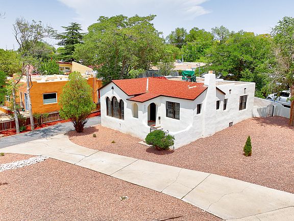 2nd image of 3301 Monte Vista Blvd NE