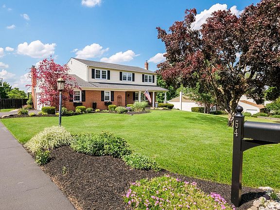 3rd image of 54 Beth Dr