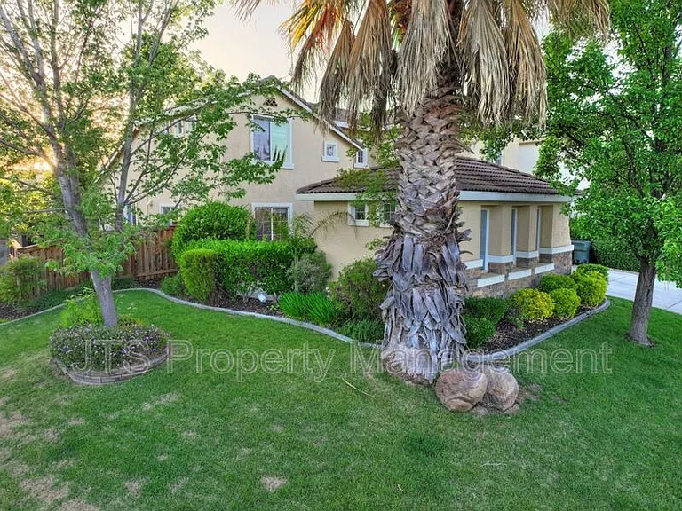 2040 San Esteban Cir — Photo 95