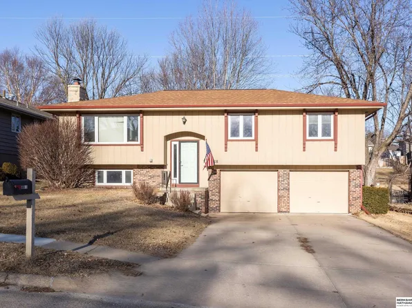 11318 Raleigh Dr, Omaha, NE 68164