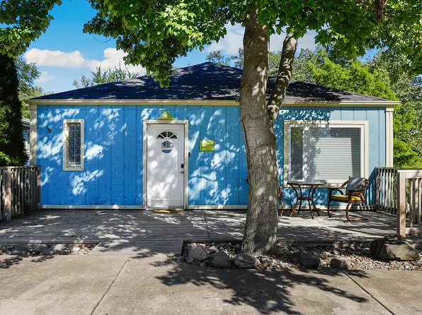 7700 Locust Ave, Gary, IN 46403