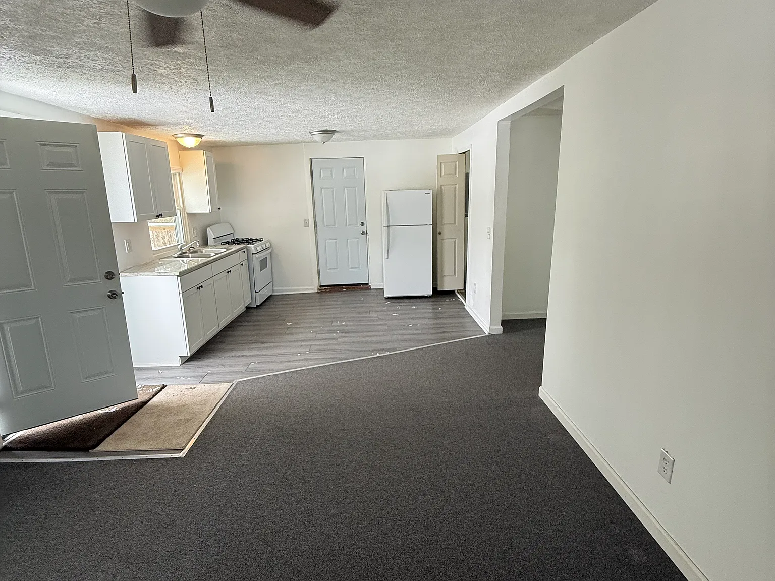 2 bed, 800 sqft, $1,100 — Photo 4