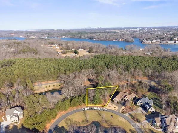 1112 Verdant Ridge Cir, Belmont, NC 28012