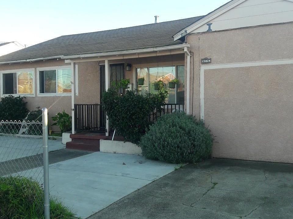 1st image of 25824 Stanwood Ave