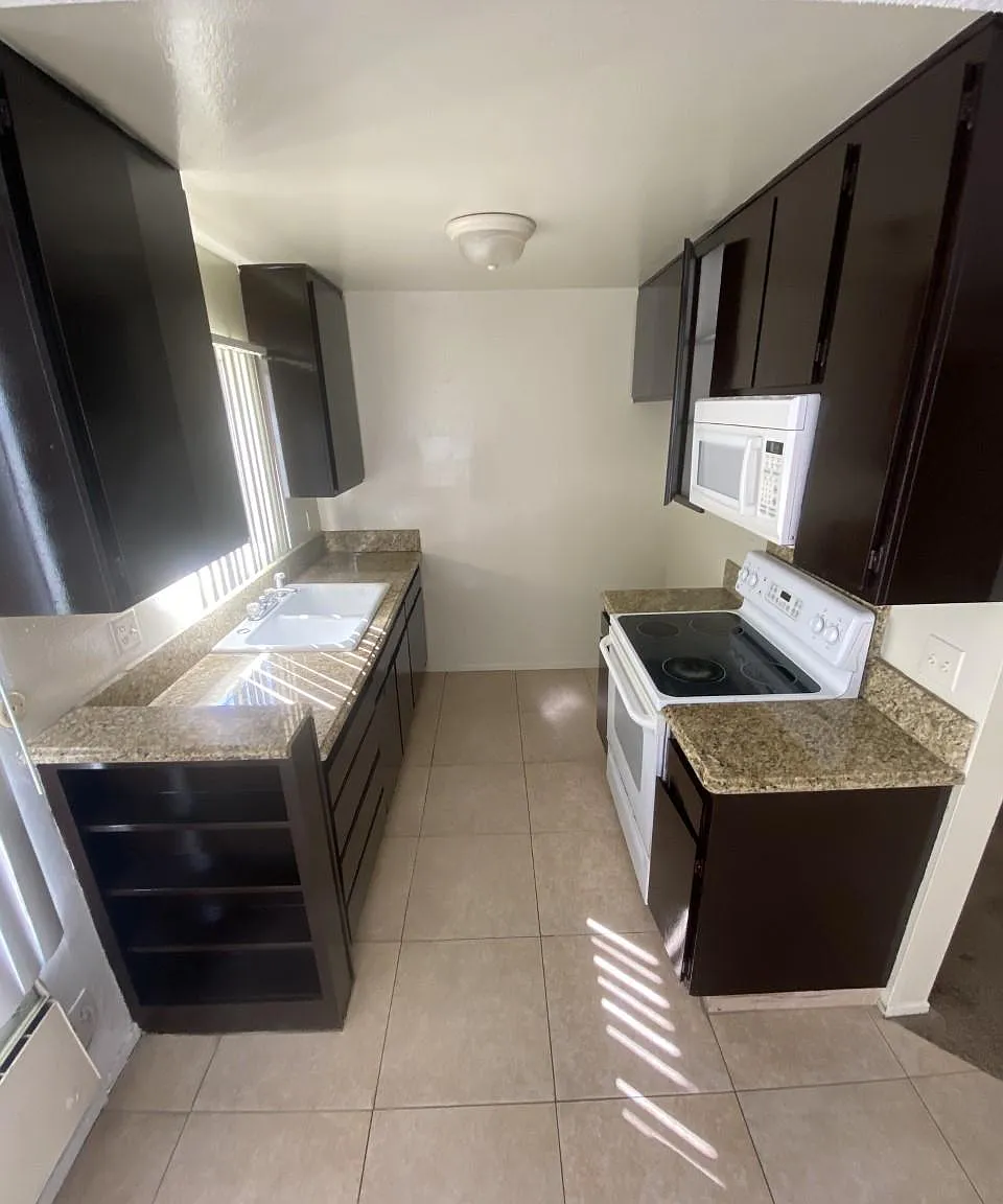 1 bed, 650 sqft, $1,800 — Photo 4