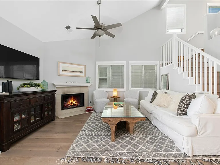 608 Poinsettia Ave #B — Photo 4