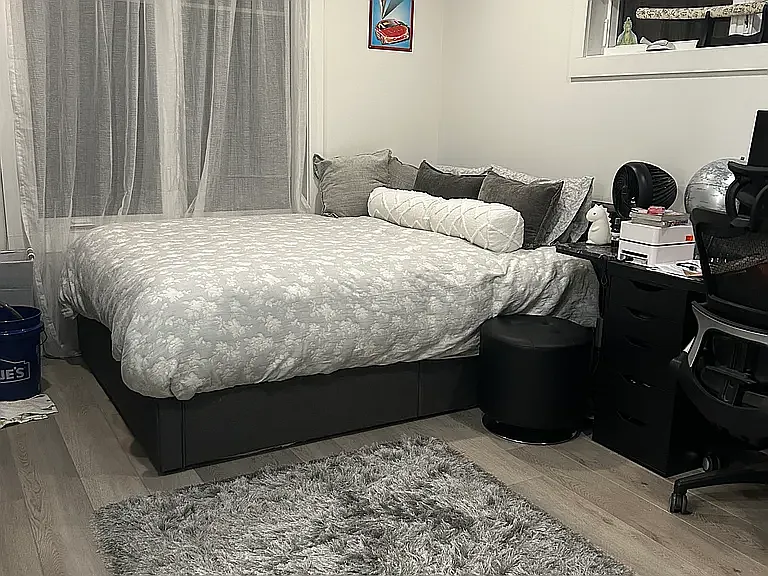 Queen bedrooms 2