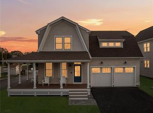 4 Lookout Ln, Portsmouth, RI 02871