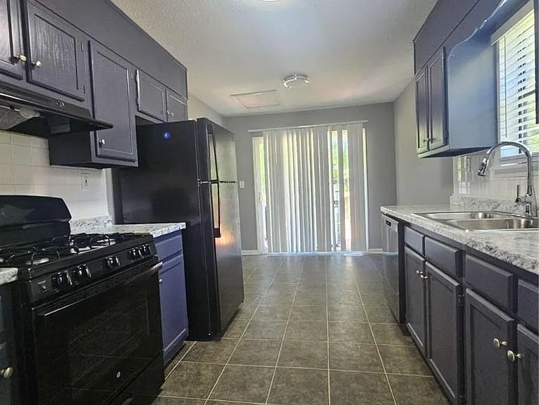 4115 Cranwood Dr S — Photo 10