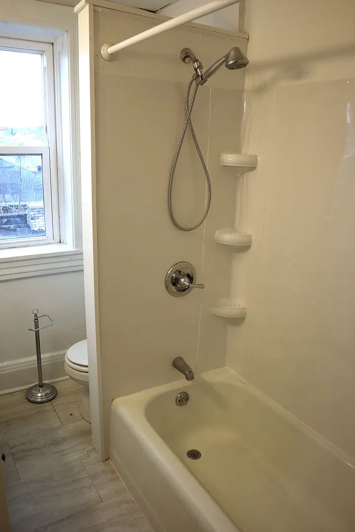1144 Philadelphia St — Photo 3