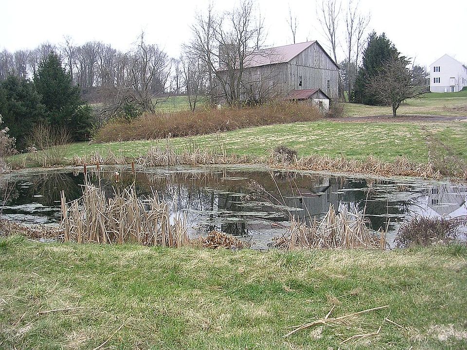 1st image of 9 Brendan Dr