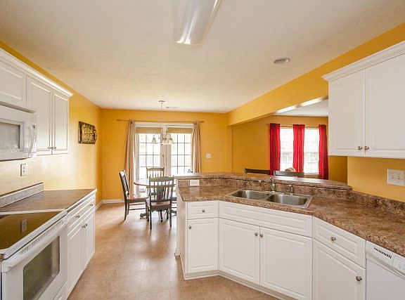 5th image of 2153 Gardenview Dr