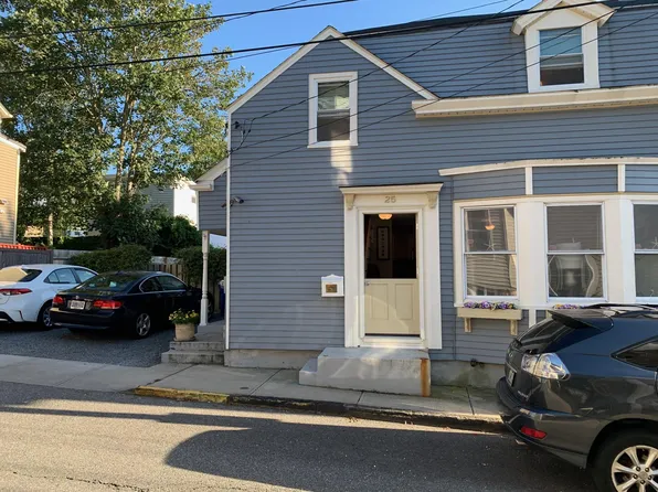 (undisclosed Address), Newport, RI 02840