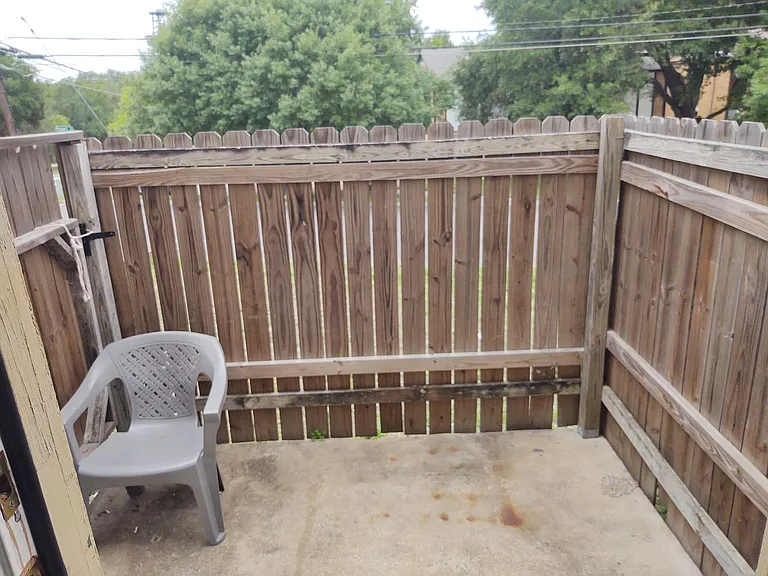 602 Bracewood Cir #A-B — Photo 7