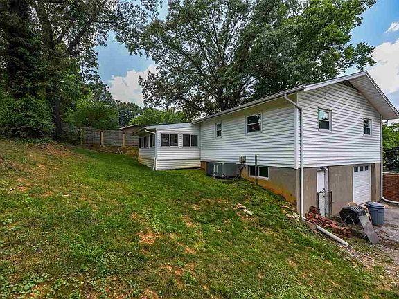 5th image of 4924 Palmwood Dr