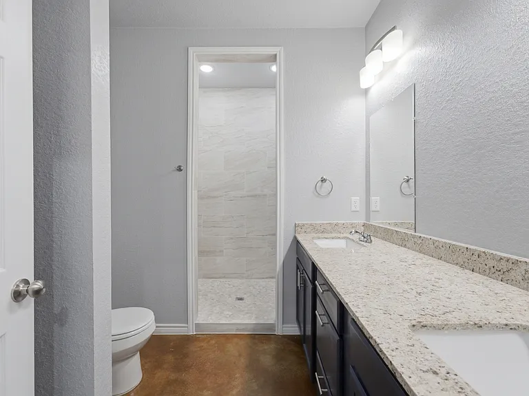 3109 Clinkenbeard Dr #3107B — Photo 20