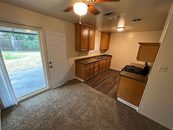 2nd image of 1906 Bowling Green Dr